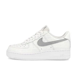 Nike Wmns Air Force 1 '07 Low