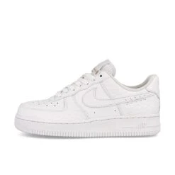 Nike Wmns Air Force 1 07